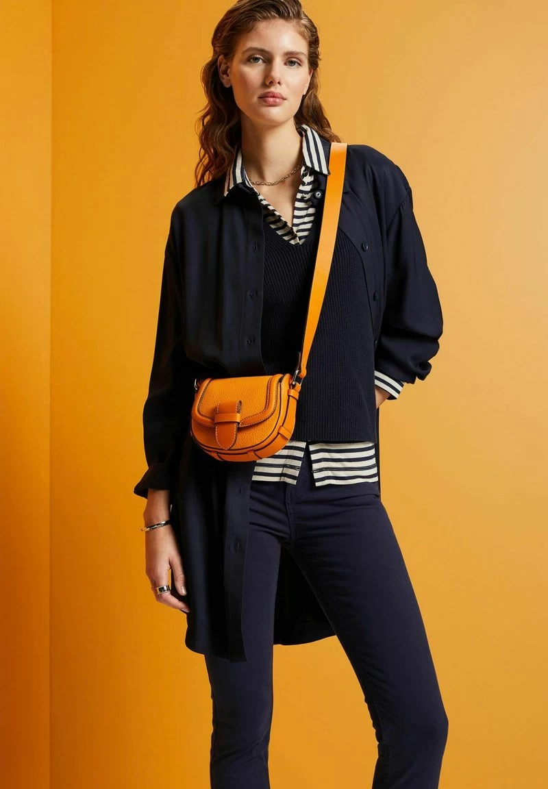 Edc By Esprit STRETCHIGE MID RISE IN CROPPED-LÄNGE - Jeans Slim Fit - Navy 8 Edc By Esprit STRETCHIGE MID RISE IN CROPPED-LÄNGE - Jeans Slim Fit - Navy – Bild 6