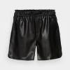 Edc By Esprit Shorts - Black -Edc By Esprit 2e32197dd9bd4aa1bd5cf320ba0af925