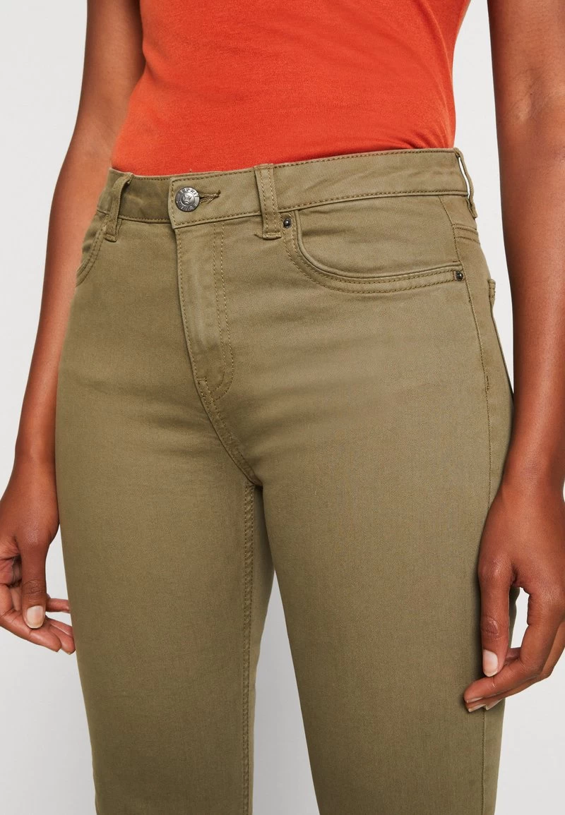 Edc By Esprit CAPRI - Jeans Shorts - Khaki Green 5 Edc By Esprit CAPRI - Jeans Shorts - Khaki Green – Bild 4