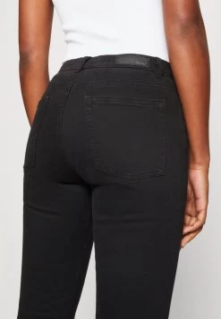 Edc By Esprit CAPRI - Jeans Shorts - Black -Edc By Esprit 5596b14317214e5d95f1950d4911582d