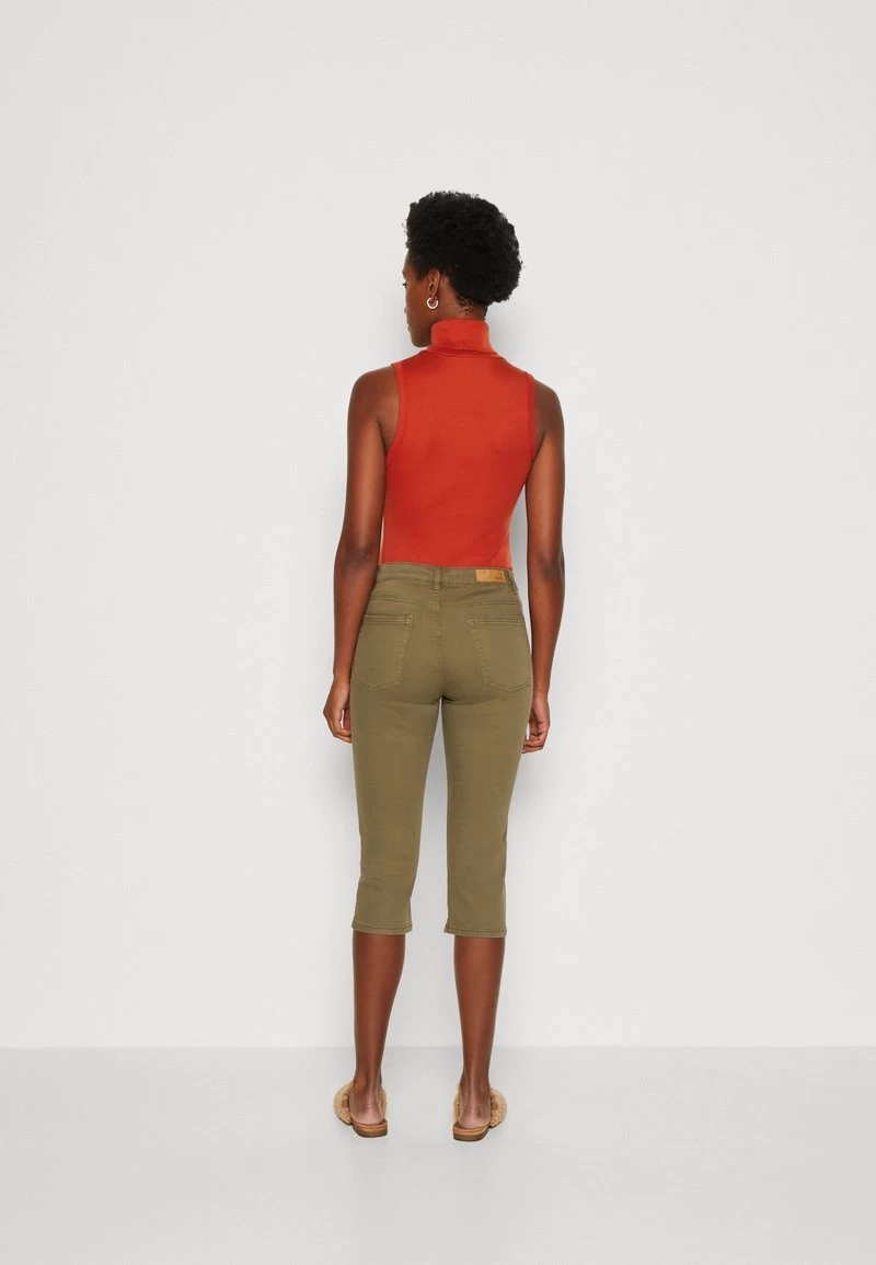 Edc By Esprit CAPRI - Jeans Shorts - Khaki Green 4 Edc By Esprit CAPRI - Jeans Shorts - Khaki Green – Bild 3