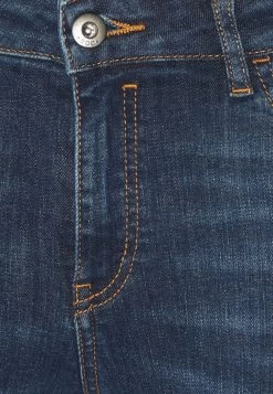 Edc By Esprit CAPRI - Jeans Shorts - Blue Dark Wash -Edc By Esprit 6877e173ba40405e87c145db4d1ee2b6