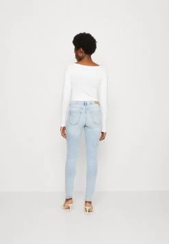 Edc By Esprit Jeans Skinny Fit - Blue Light Wash -Edc By Esprit 93a86d2826a044b9900077cb22edc24c