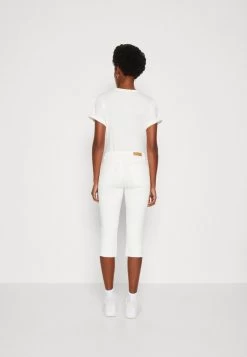 Edc By Esprit CAPRI - Jeans Shorts - White -Edc By Esprit c0e6e54a55654c14a3871390f7cae7c8