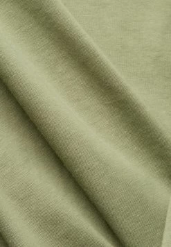 Edc By Esprit MIT V AUSSCHNITT - T-Shirt Basic - Light Khaki 13 Edc By Esprit MIT V AUSSCHNITT - T-Shirt Basic - Light Khaki -Edc By Esprit e9ff2df388d4407fb796cac49f2263a6